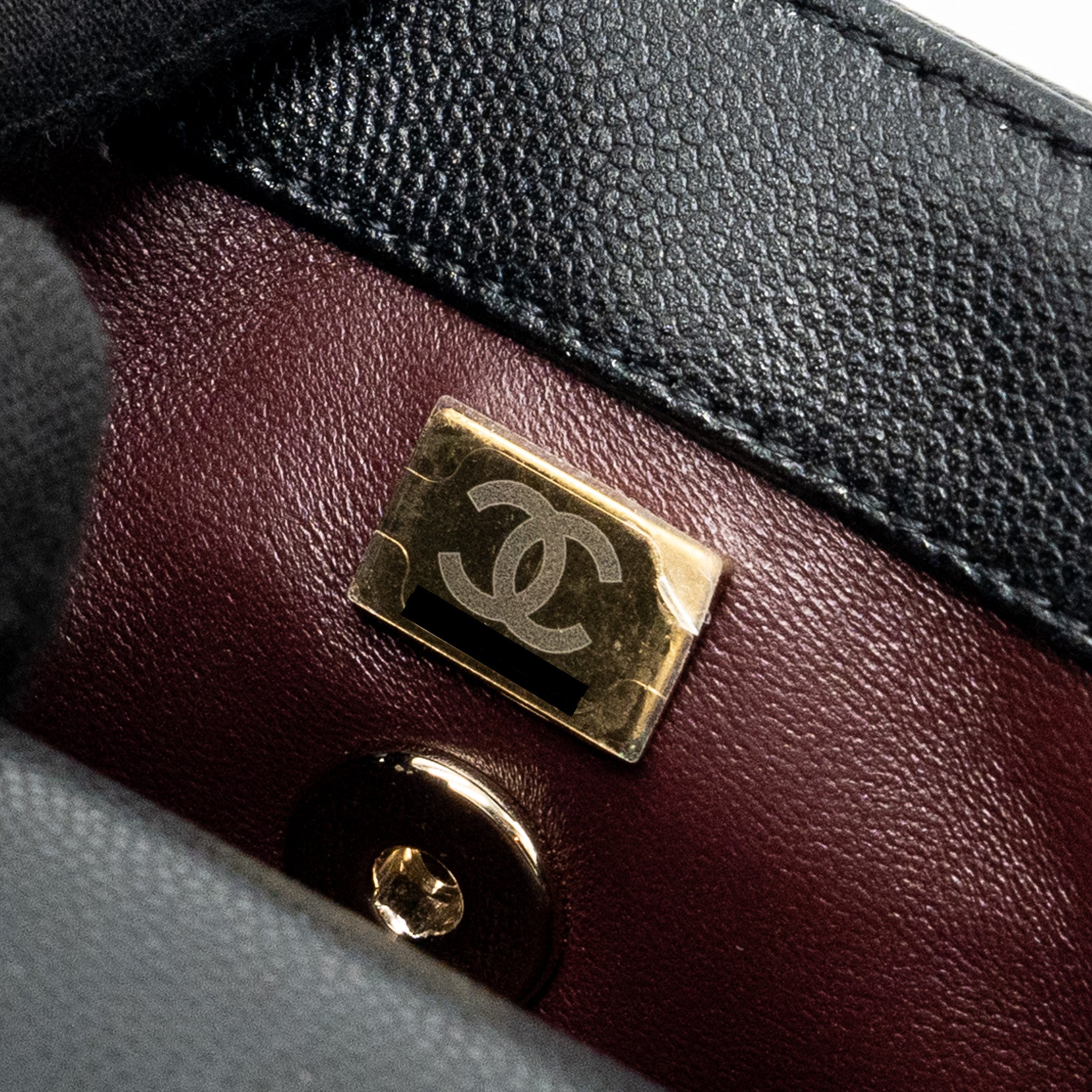 chanel-small-coco-handle-caviar-black-lghw-microchip-12