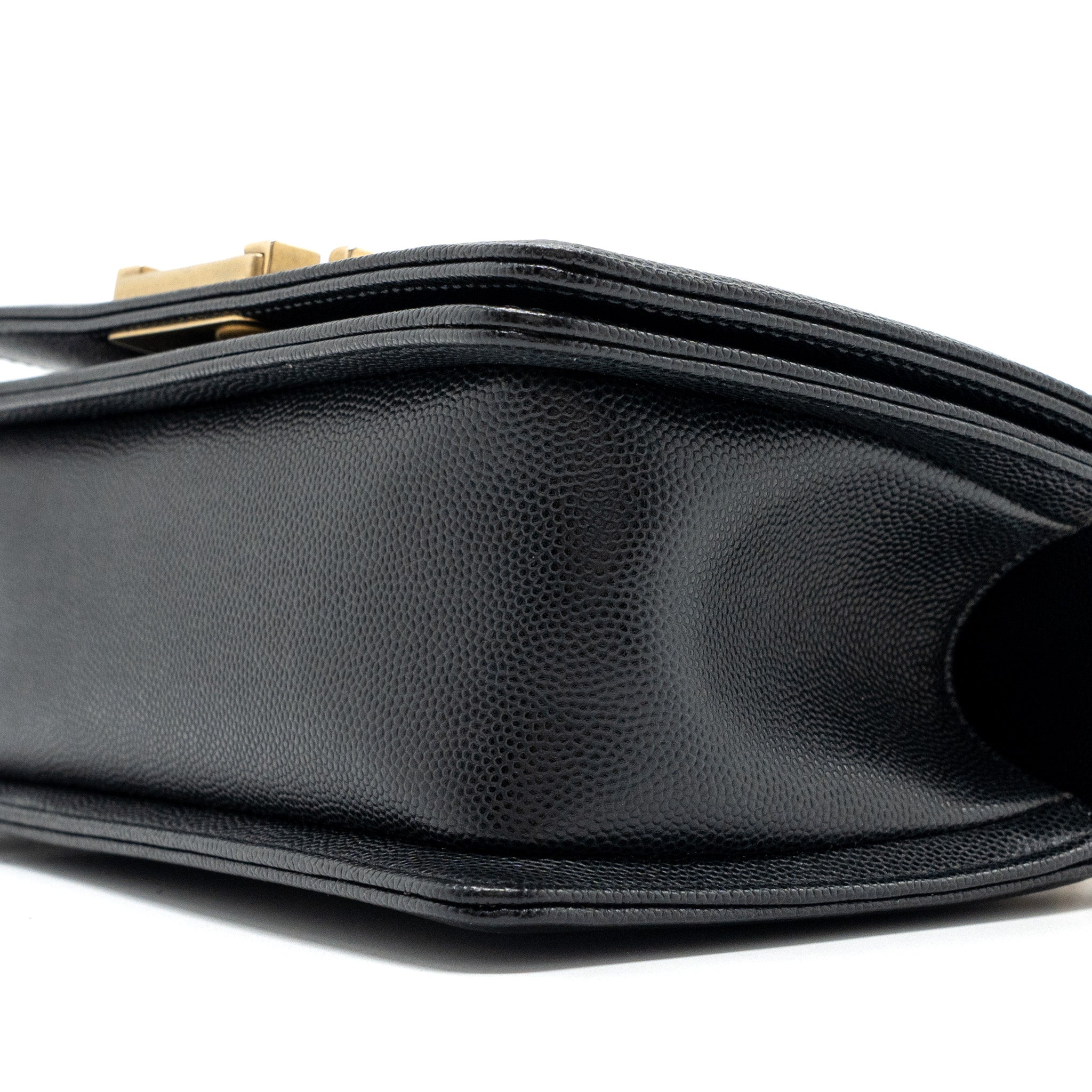 chanel-small-boy-bag-caviar-black-ghw-microchip-3