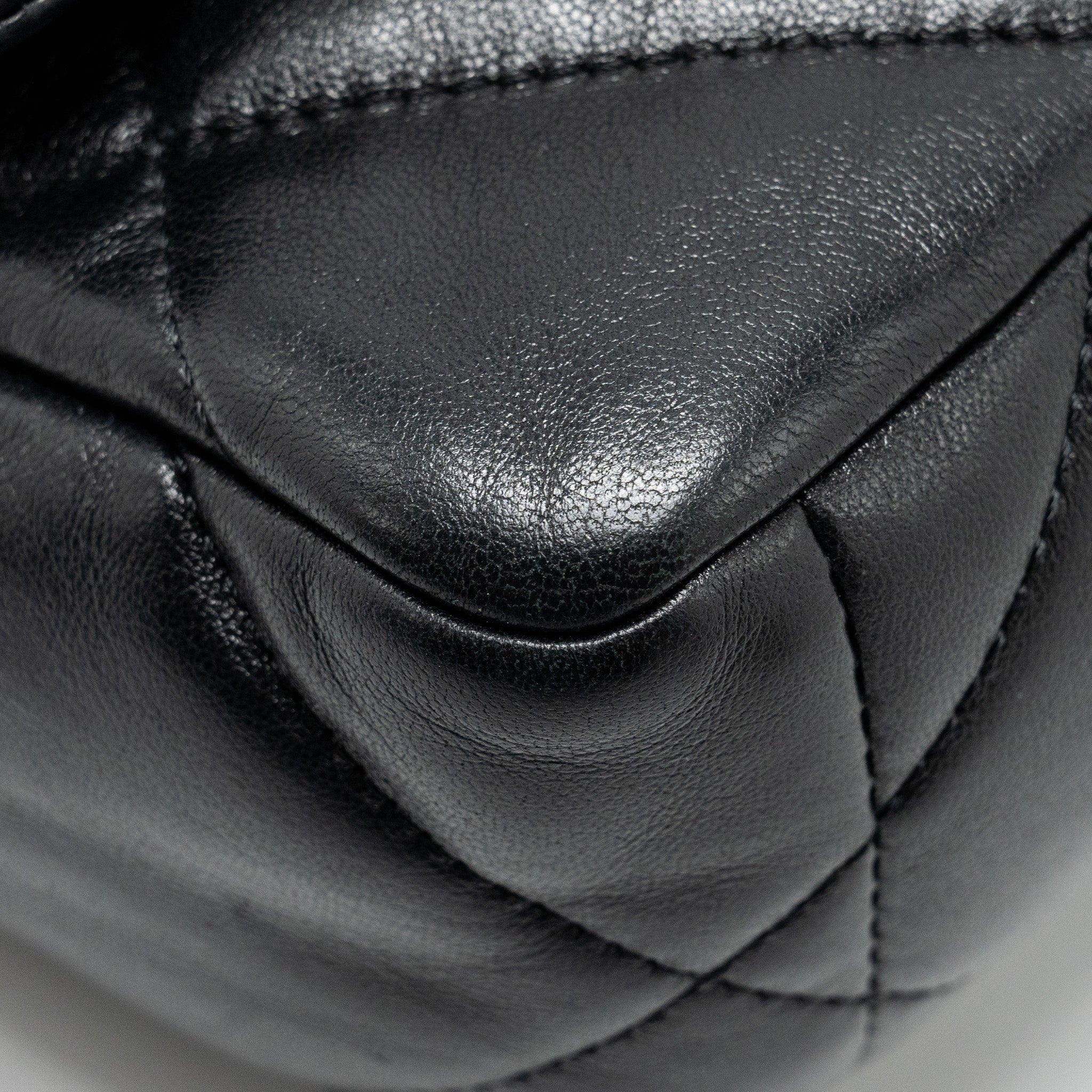 chanel-small-19-bag-lambskin-black-multicolour-hardware-3