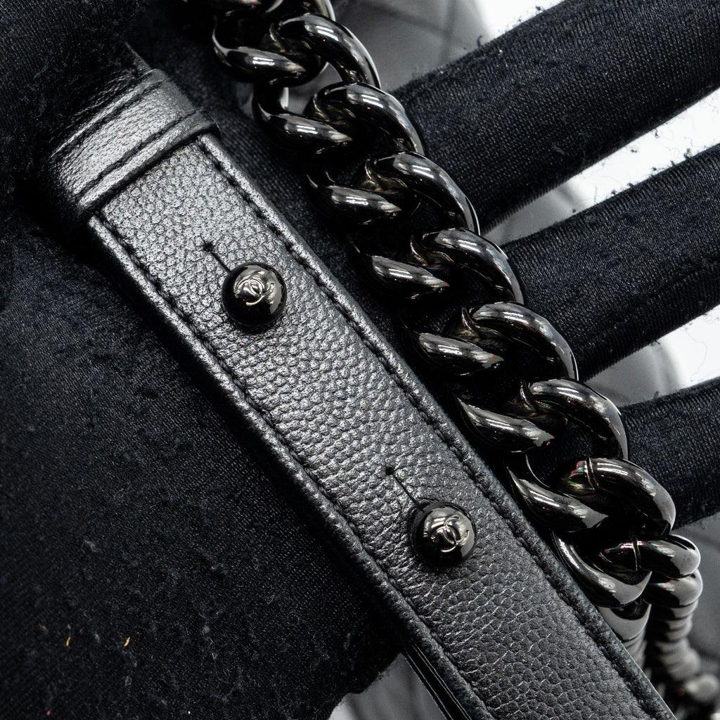 chanel-medium-boy-bag-caviar-so-black-black-hardware