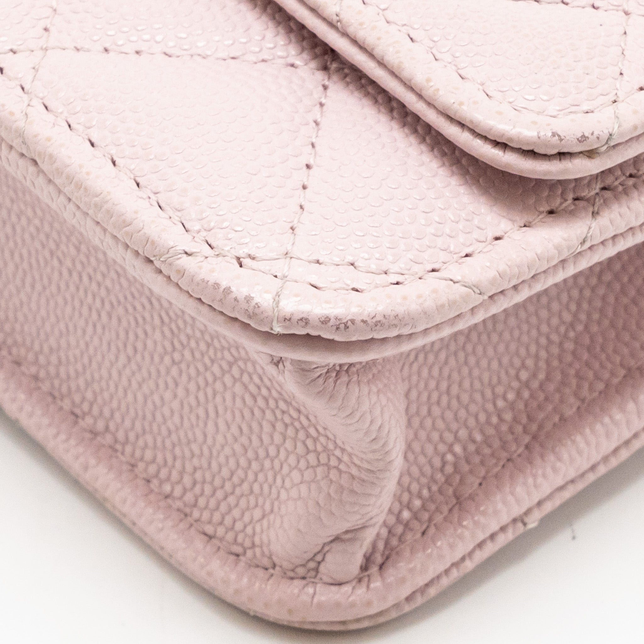 chanel-classic-wallet-on-chain-caviar-light-pink-lghw-1