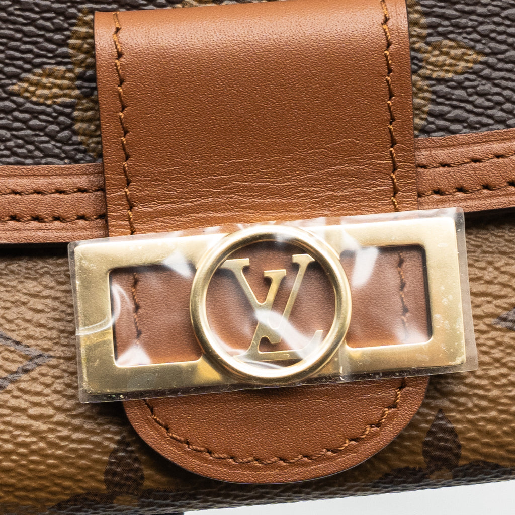 louis-vuitton-dauphine-compact-wallet-monogram-canvas-ghw