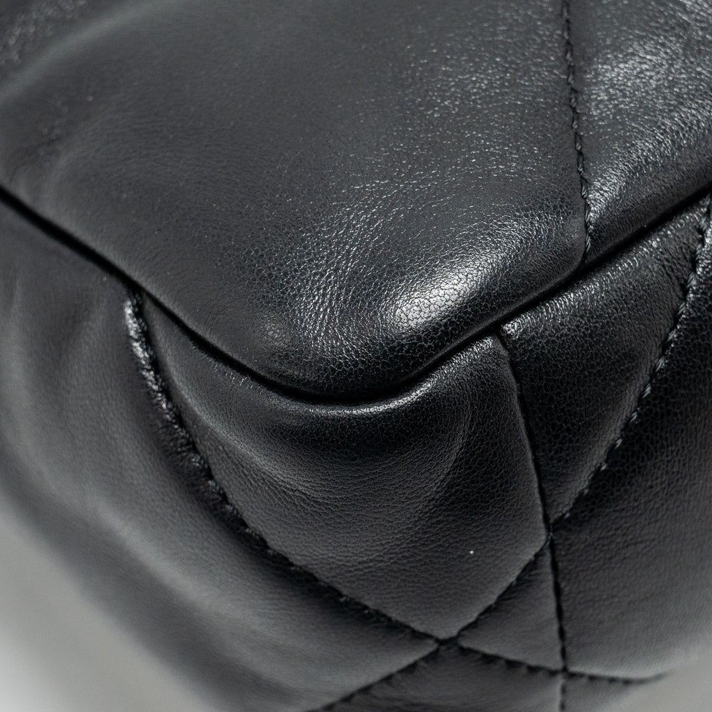 chanel-small-19-bag-lambskin-black-multicolour-hardware-3