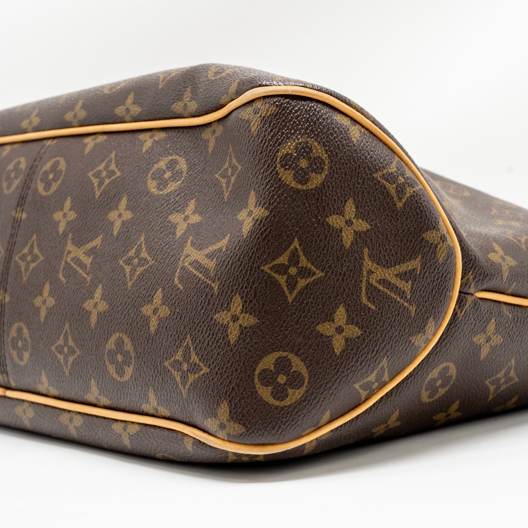 lv-2-canvas-delightful