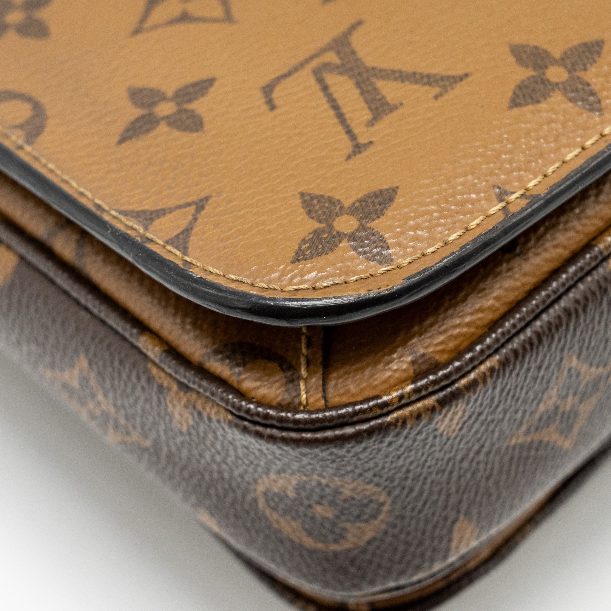 louis-vuitton-pochette-metis-monogram-reverse-canvas-ghw-9
