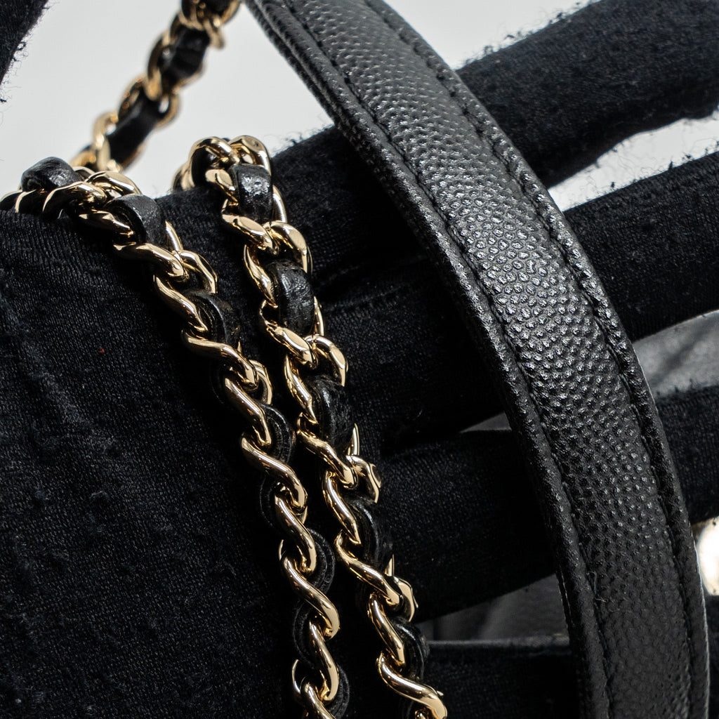 chanel-small-coco-handle-caviar-black-lghw-2
