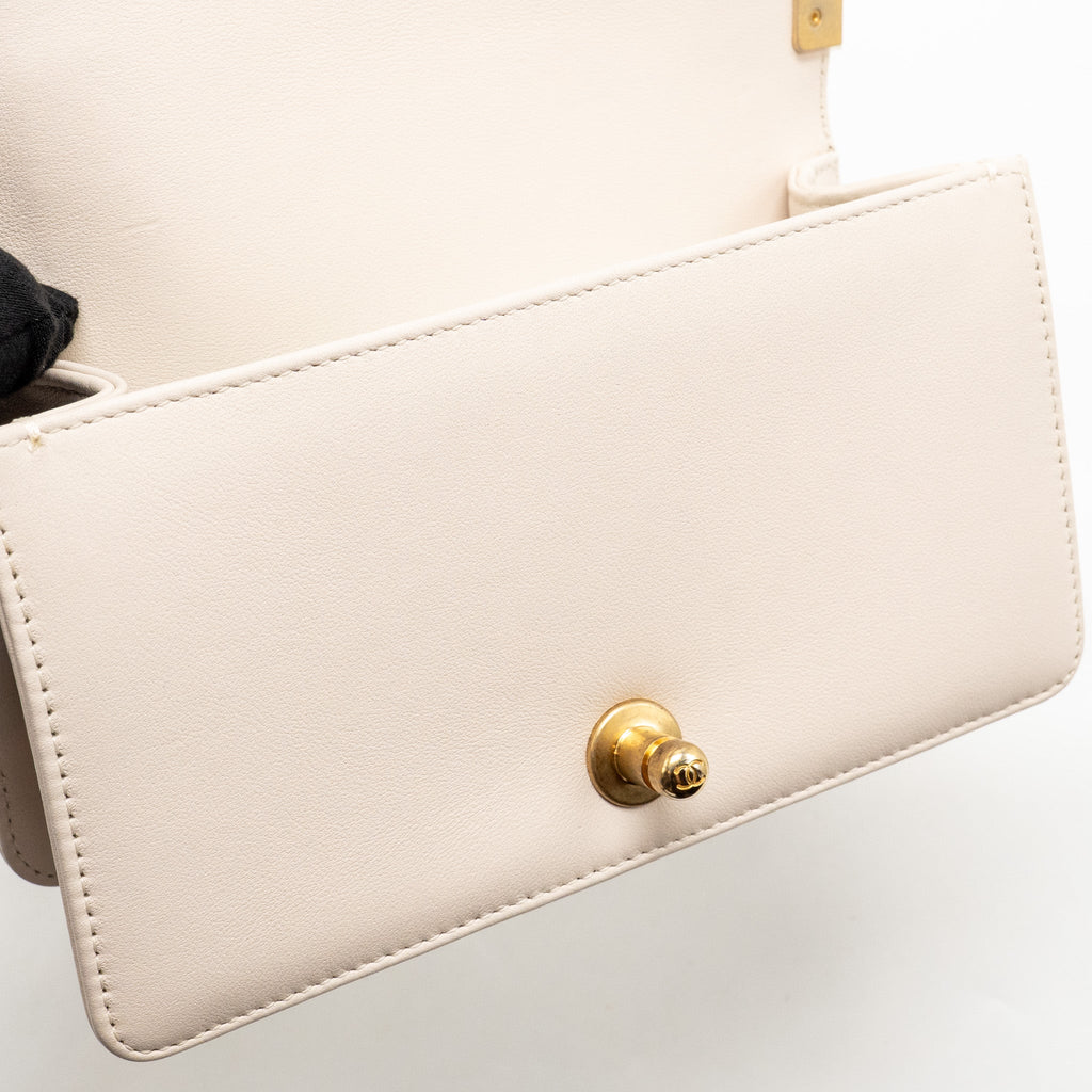 chanel-small-boy-bag-lambskin-cream-white-ghw