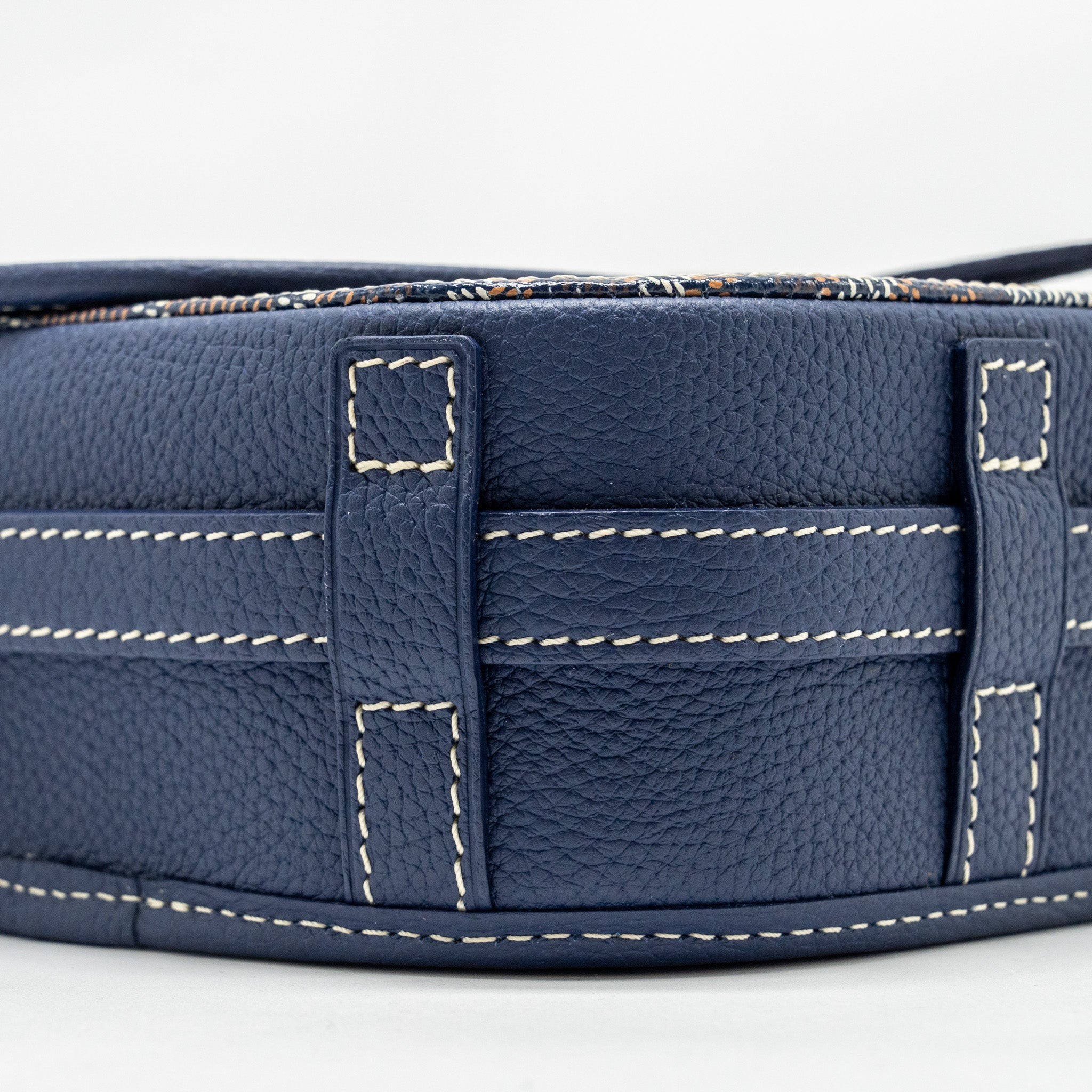 goyard-belvedere-pm-messenger-bag-goyardine-canvas-navy-shw