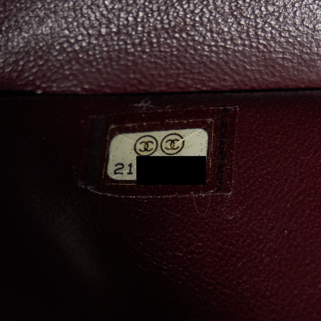 chanel-classic-jumbo-double-flap-bag-black-caviar-ghw
