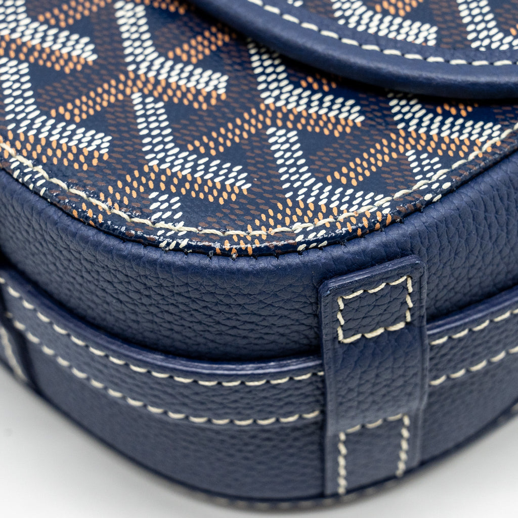 goyard-belvedere-pm-messenger-bag-goyardine-canvas-navy-shw