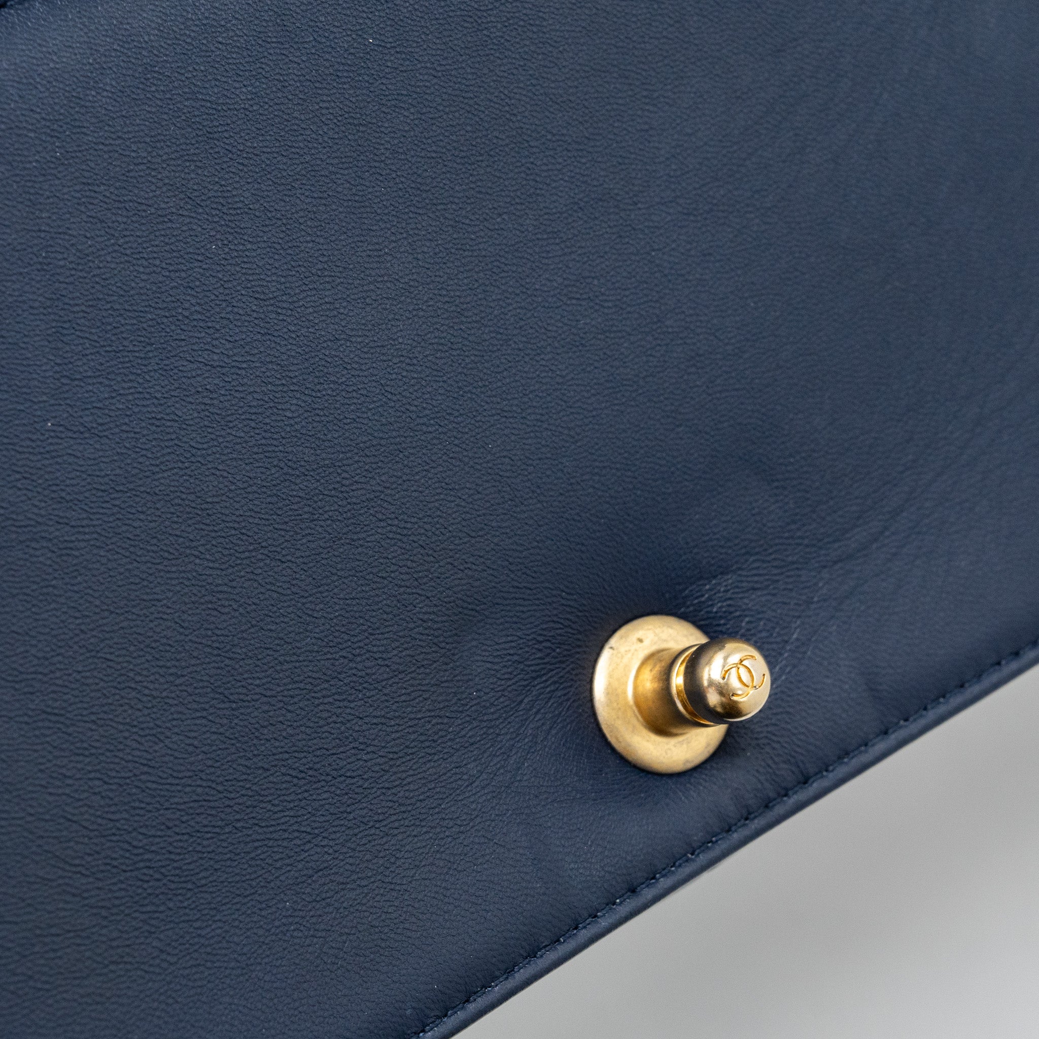 chanel-medium-boy-bag-calfskin-blue-ghw-1