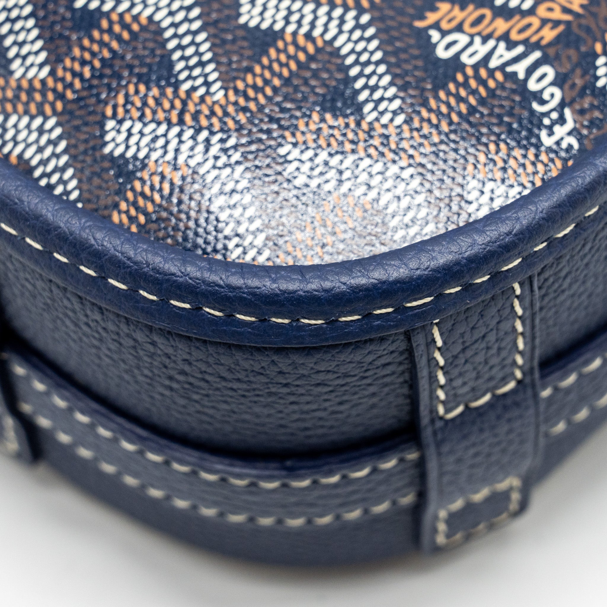 goyard-belvedere-pm-messenger-bag-goyardine-canvas-navy-shw