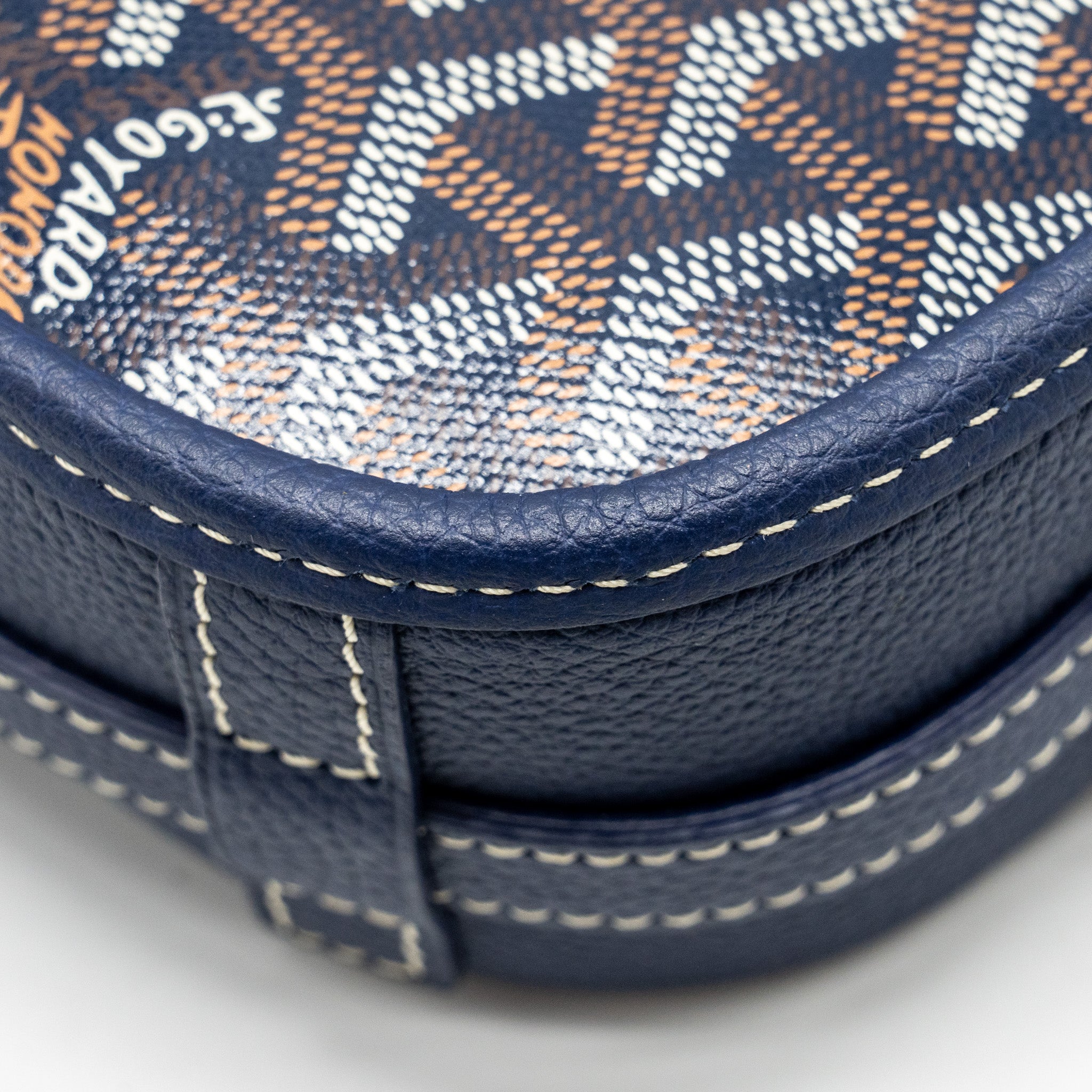 goyard-belvedere-pm-messenger-bag-goyardine-canvas-navy-shw