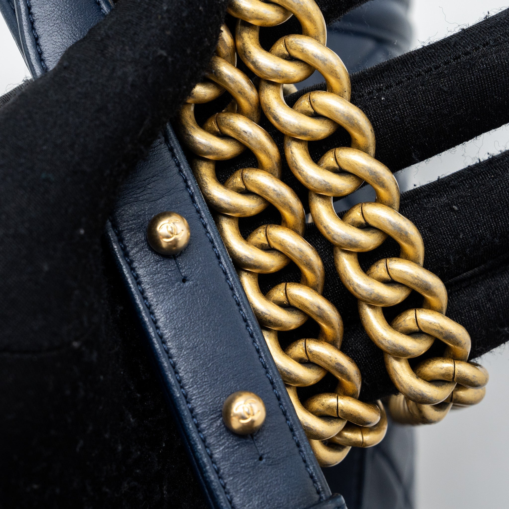 chanel-medium-boy-bag-calfskin-blue-ghw-1