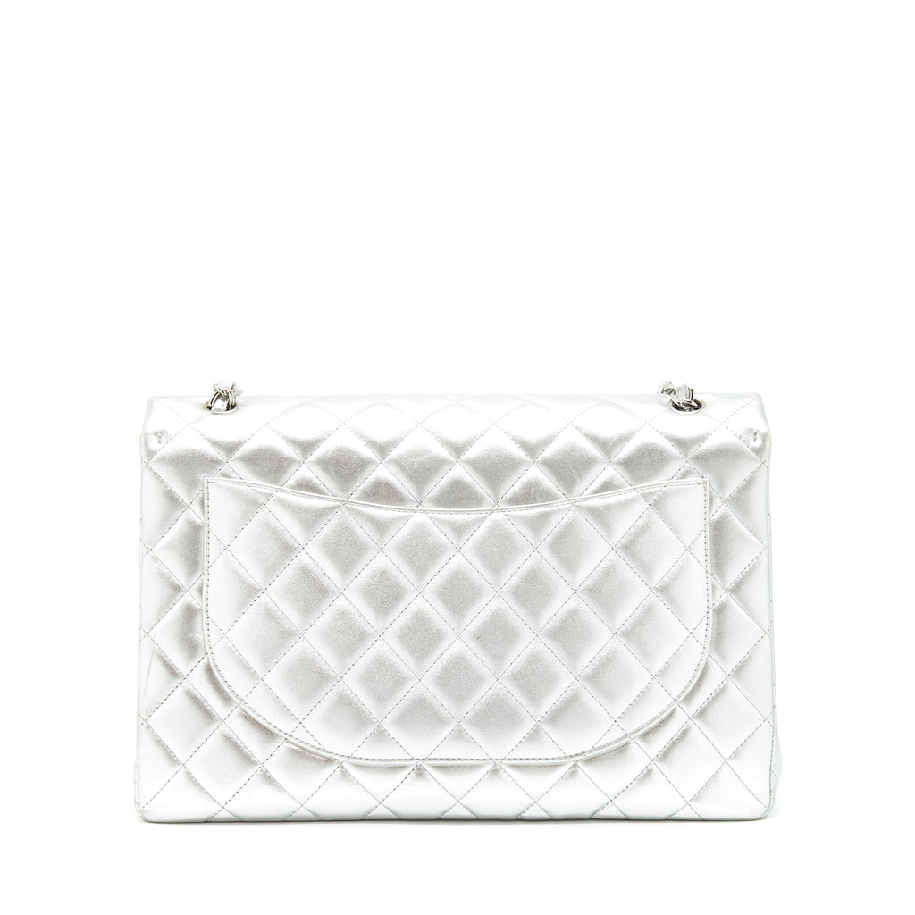 chanel-maxi-classic-double-flap-bag-lambskin-sliver-shw