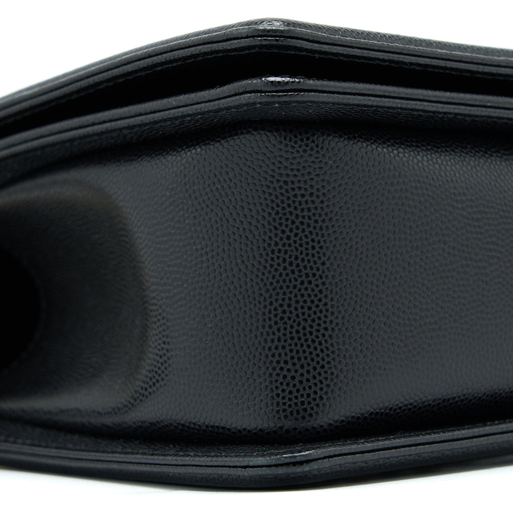 chanel-medium-boy-bag-caviar-black-brushed-ghw-1