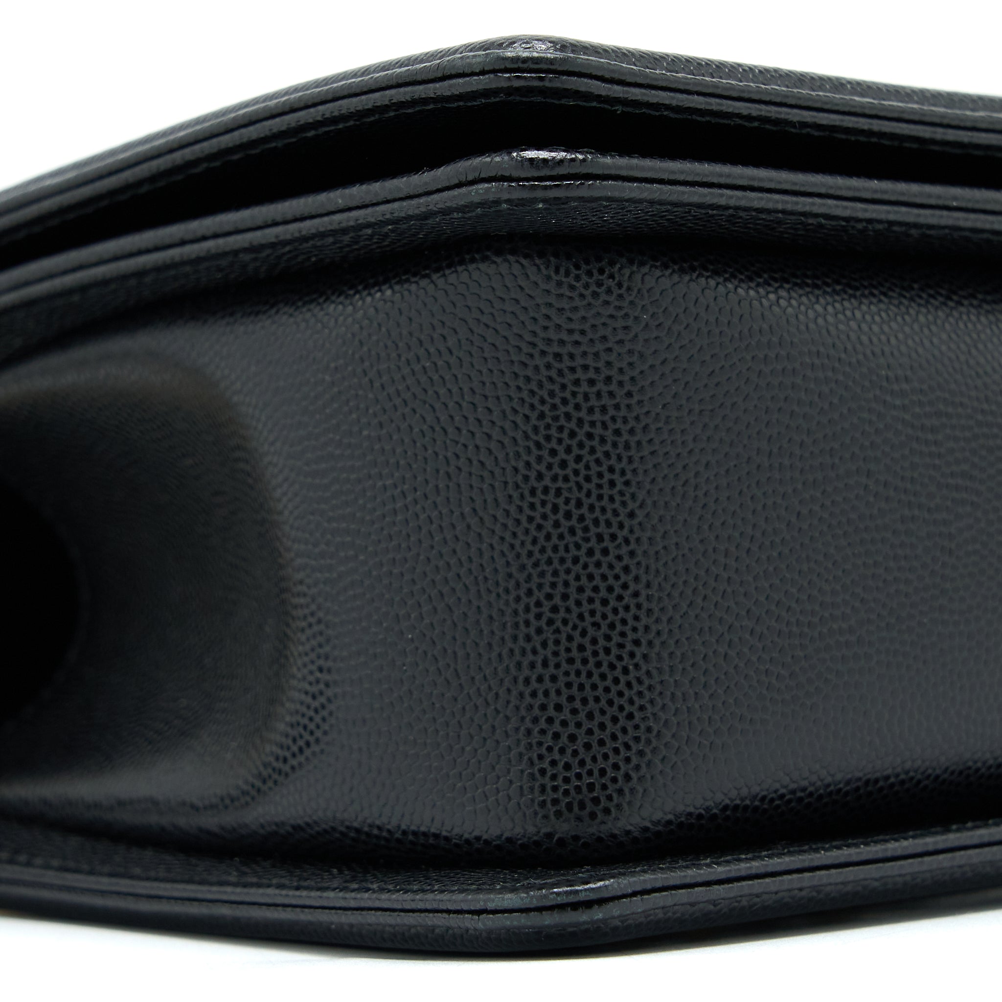 chanel-medium-boy-bag-caviar-black-brushed-ghw-1