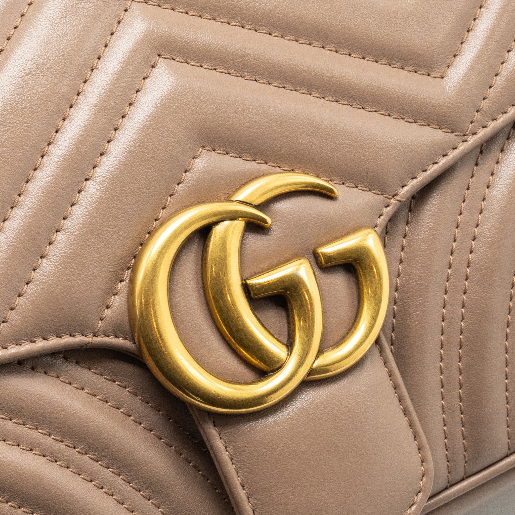 gucci-small-gg-marmont-shoulder-bag-calfskin-beige-ghw