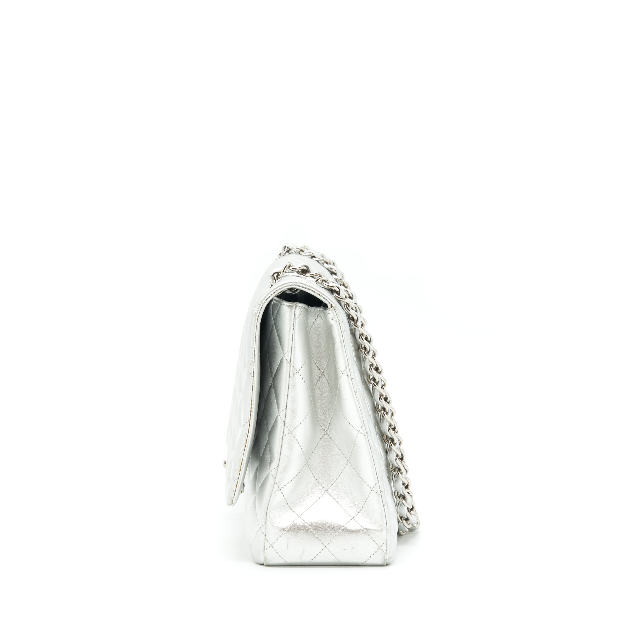 chanel-maxi-classic-double-flap-bag-lambskin-sliver-shw
