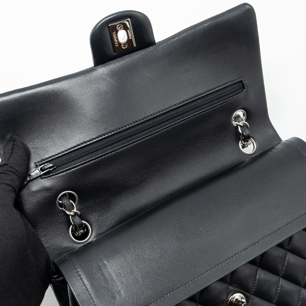 chanel-medium-classic-double-flap-bag-lambskin-black-shw-copy-1