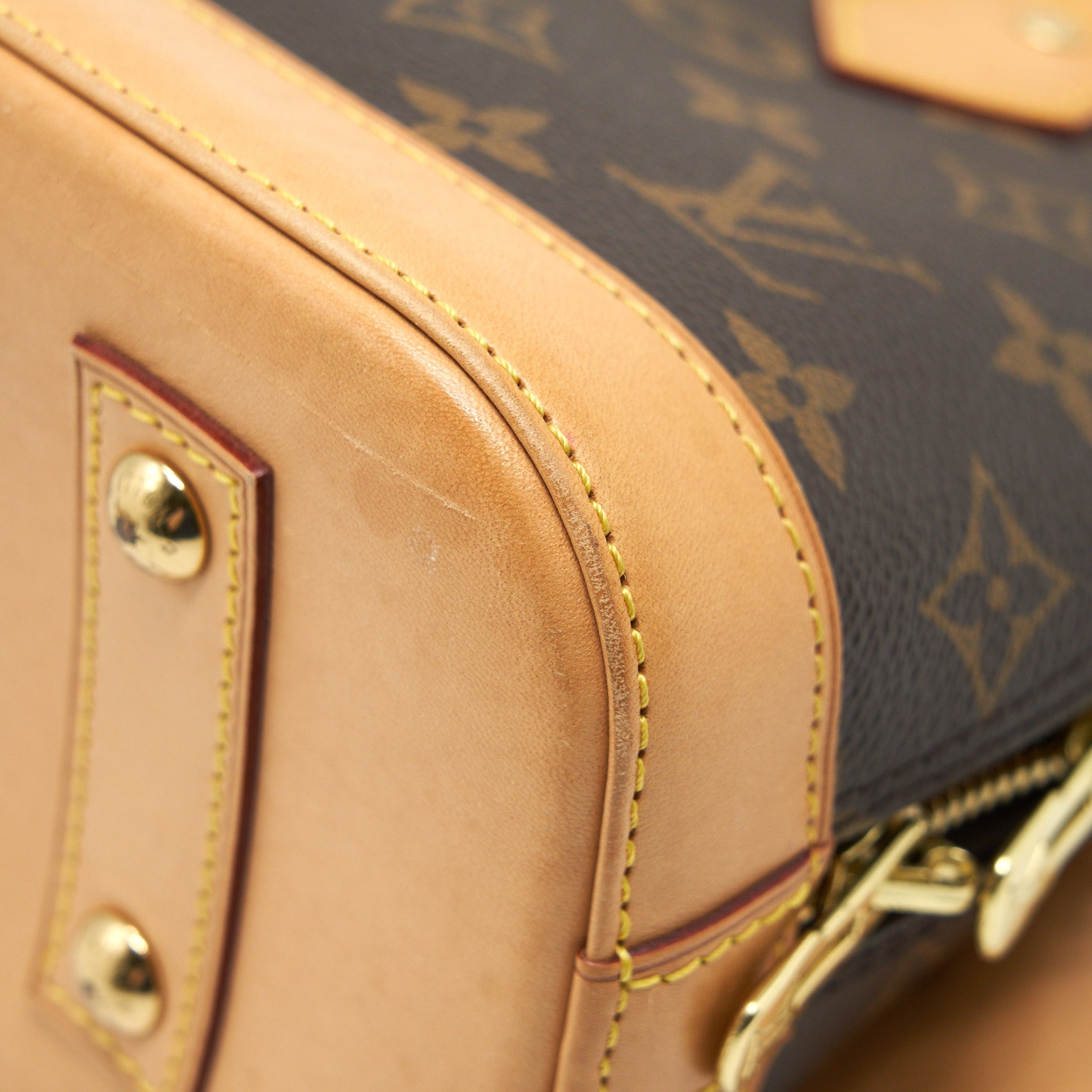 louis-vuitton-alma-bb-monogram-crossbody-bag