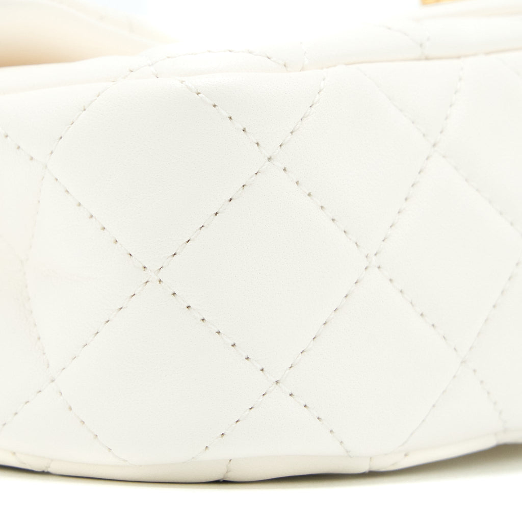 chanel-pearl-crush-mini-rectangular-lambskin-white-ghw-microchip