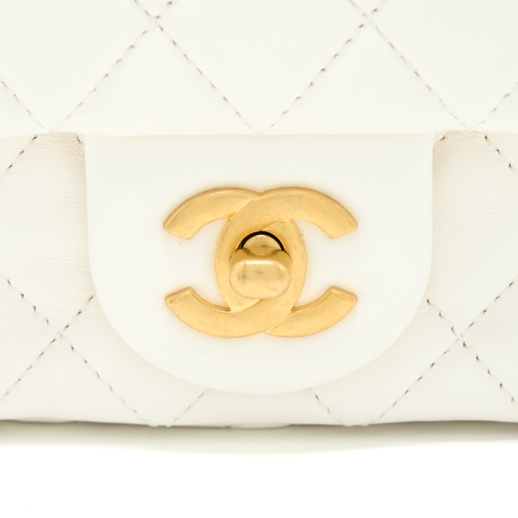 chanel-pearl-crush-mini-rectangular-lambskin-white-ghw-microchip
