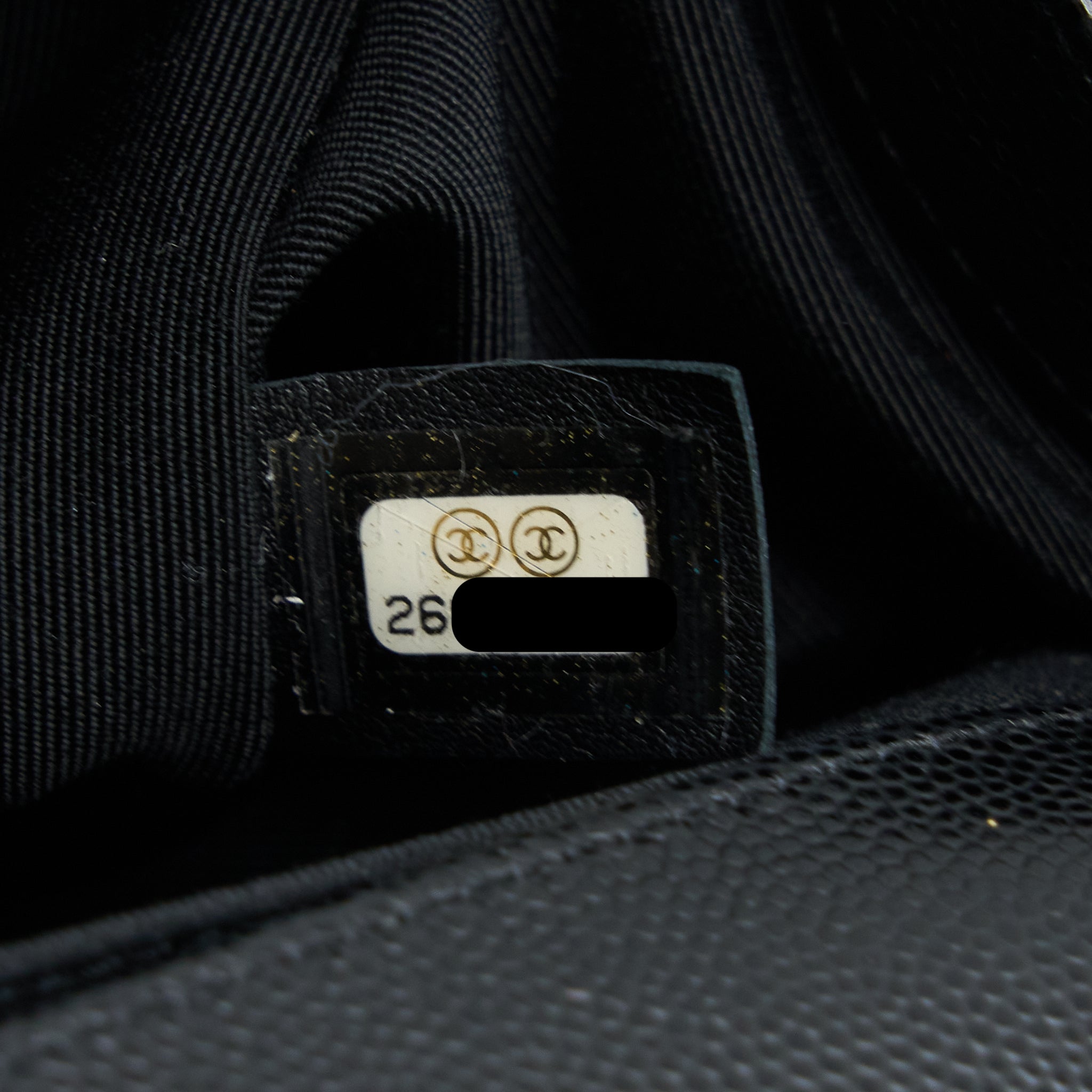 chanel-medium-boy-bag-caviar-black-brushed-ghw-1