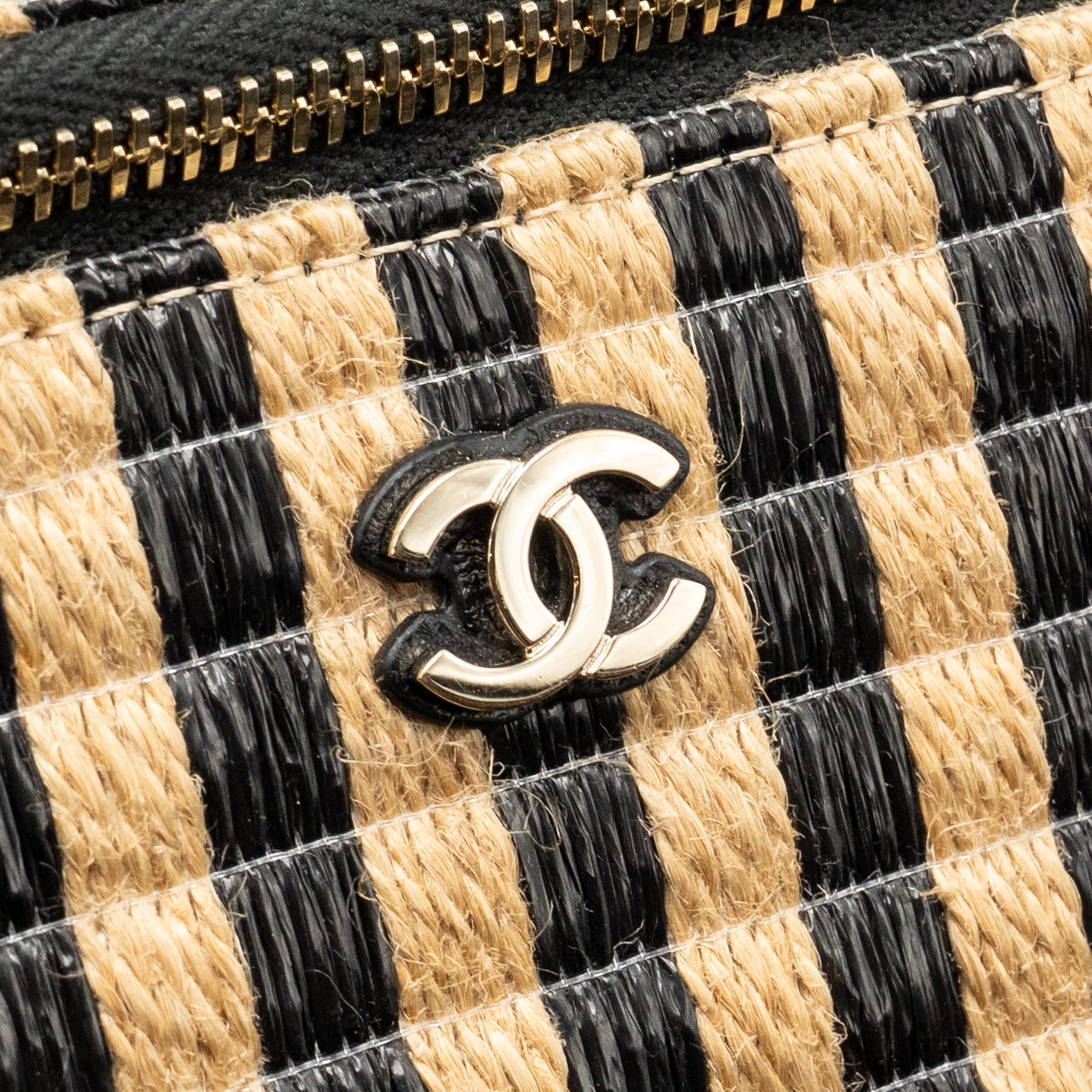 chanel-long-vanity-case-bag-black-beige-lghw