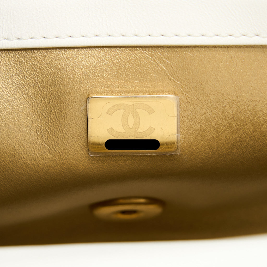 chanel-pearl-crush-mini-rectangular-lambskin-white-ghw-microchip