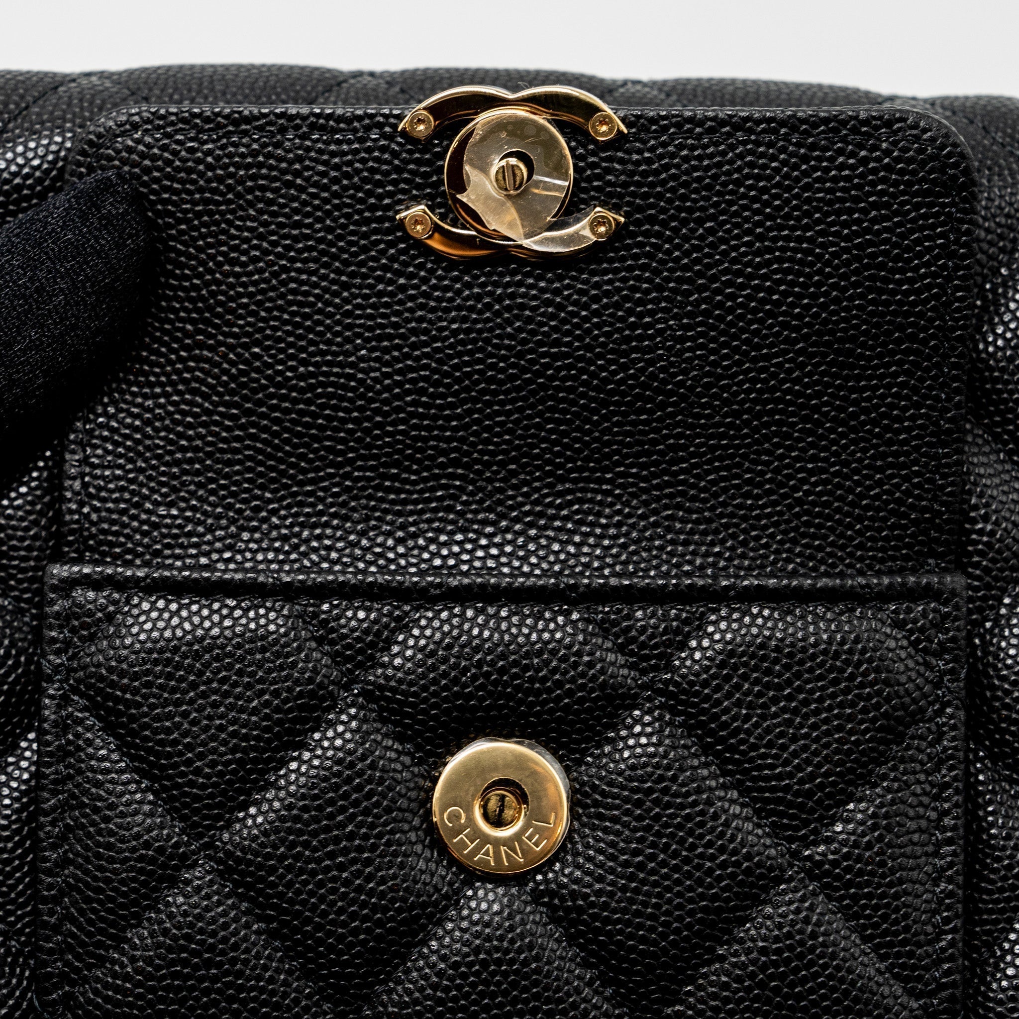 chanel-wallet-on-chain-with-pocket-black-caviar-ghw-microchip