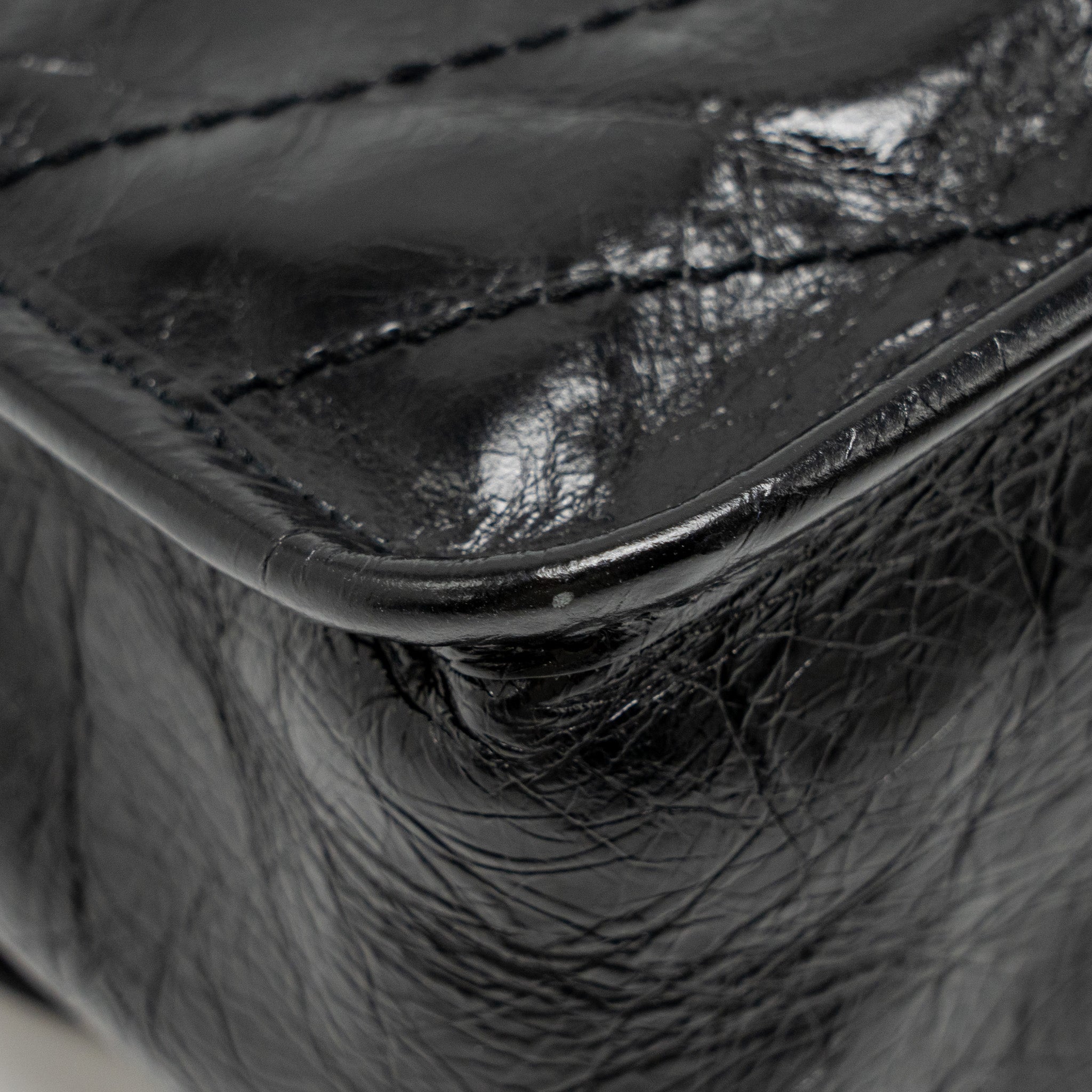 saint-laurent-ysl-baby-niki-bag-calfskin-so-black