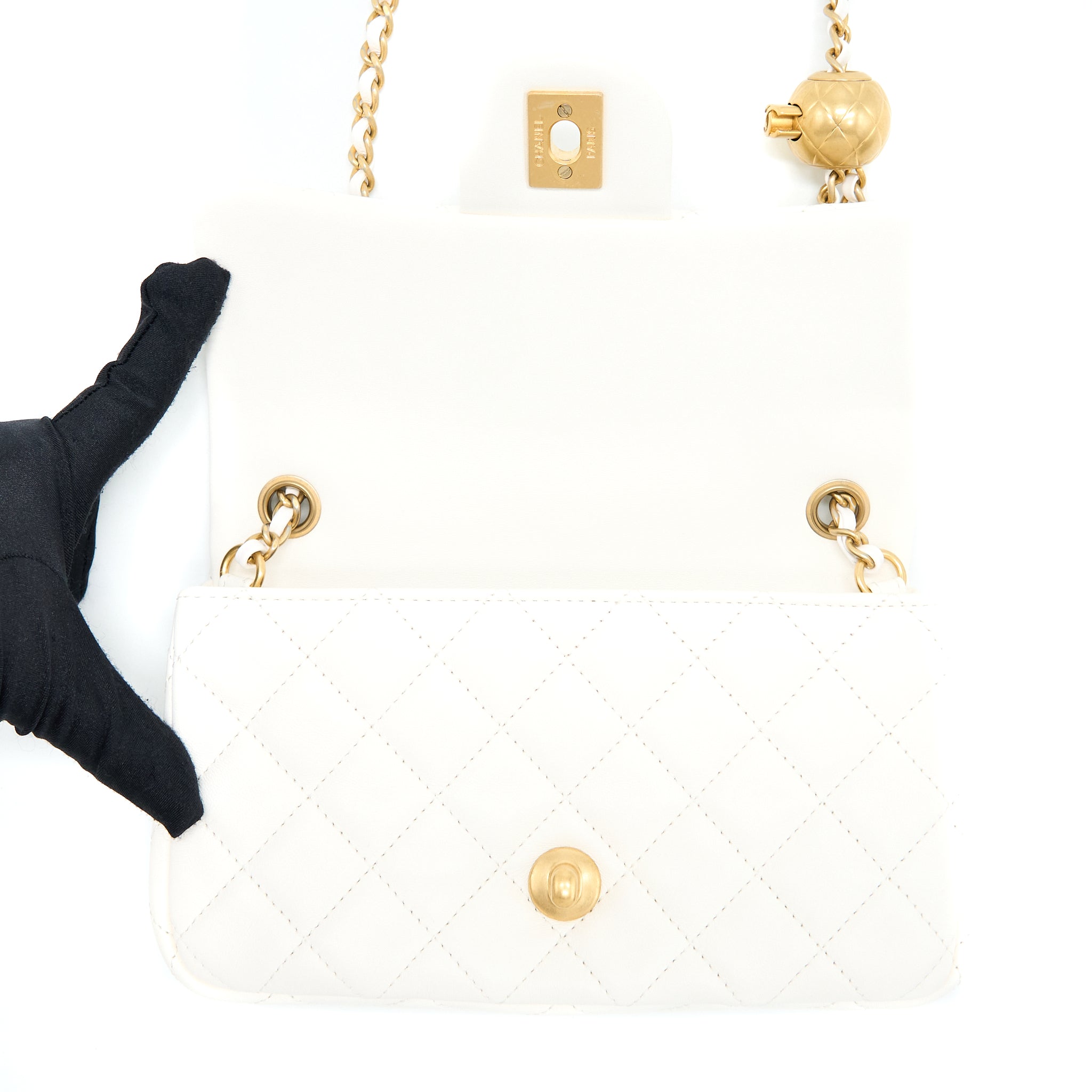 chanel-pearl-crush-mini-rectangular-lambskin-white-ghw-microchip