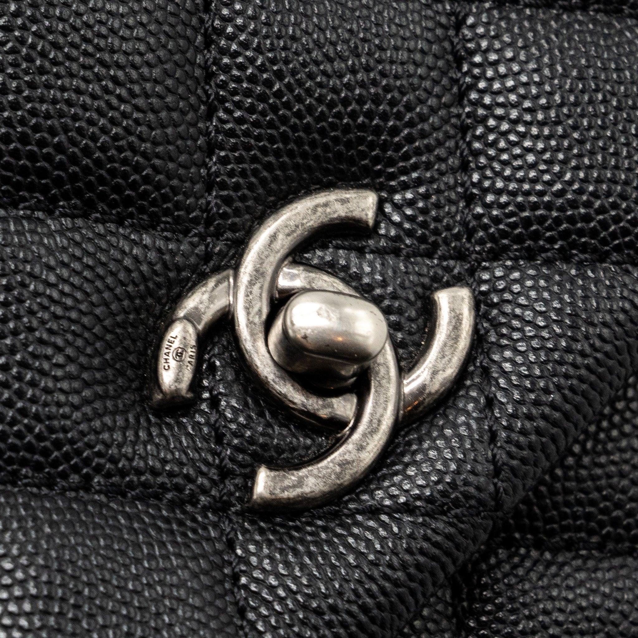 chanel-small-coco-handle-caviar-black-lghw-microchip-9