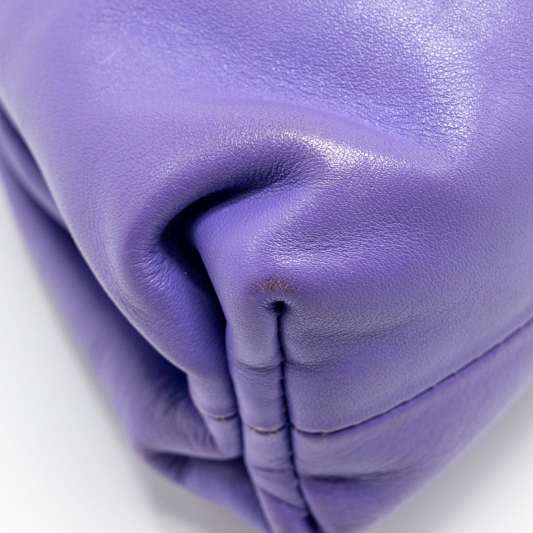 bottega-veneta-mini-pouch-calfskin-purple-shw-copy