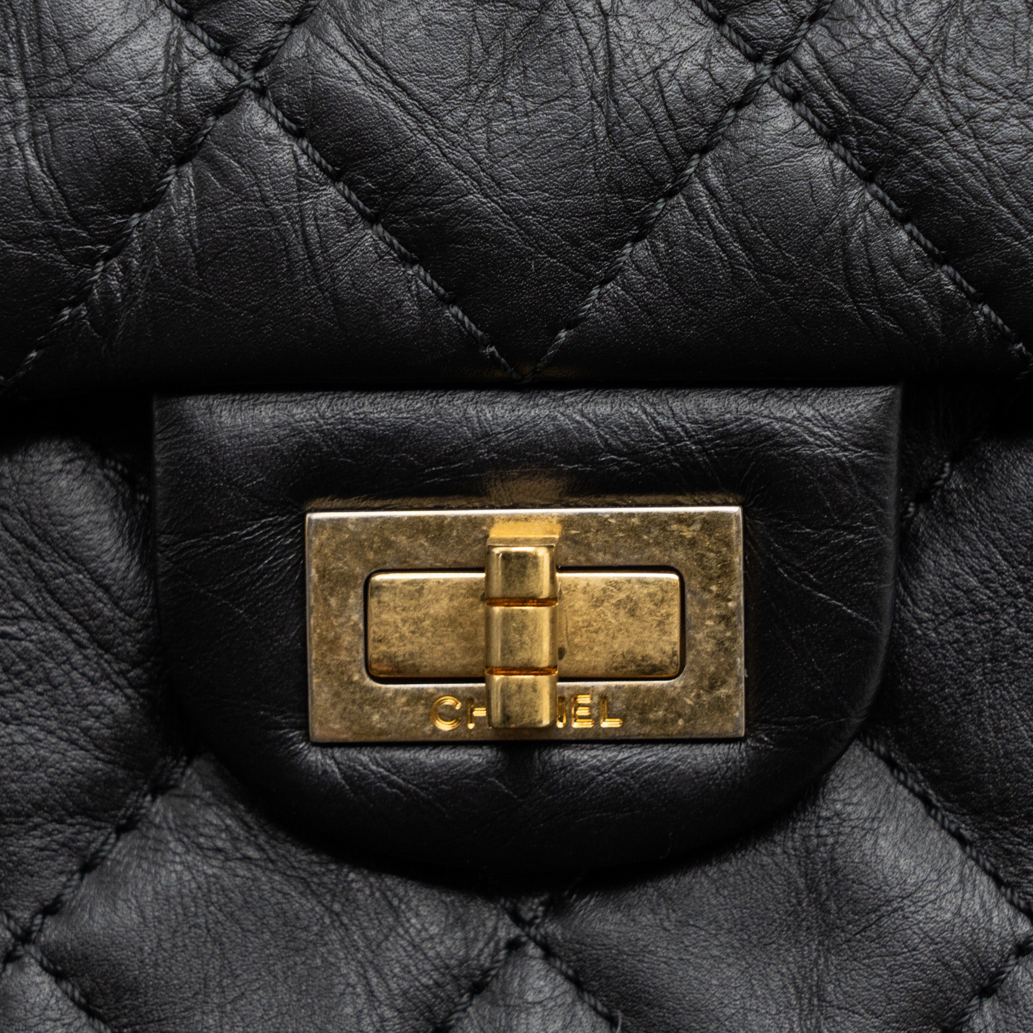 chanel-2-55-226-reissue-flap-bag-aged-calfskin-black-ghw