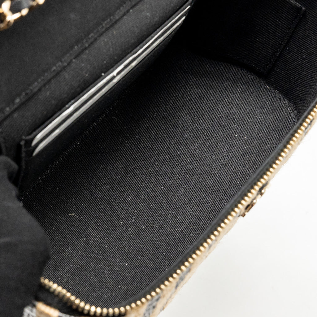 chanel-long-vanity-case-bag-black-beige-lghw
