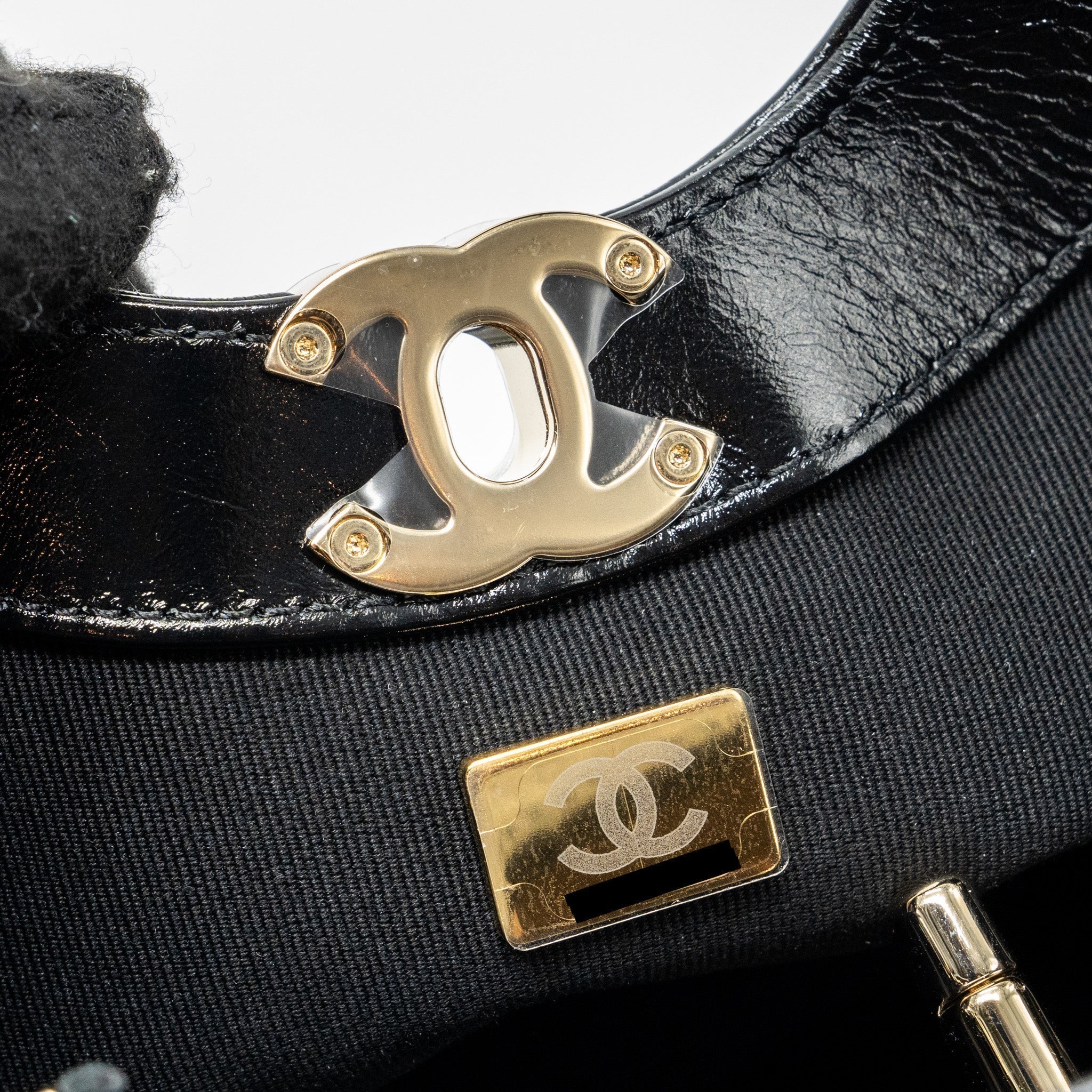 chanel-23c-mini-31-bag-shiny-calfskin-black-lghw-microchip