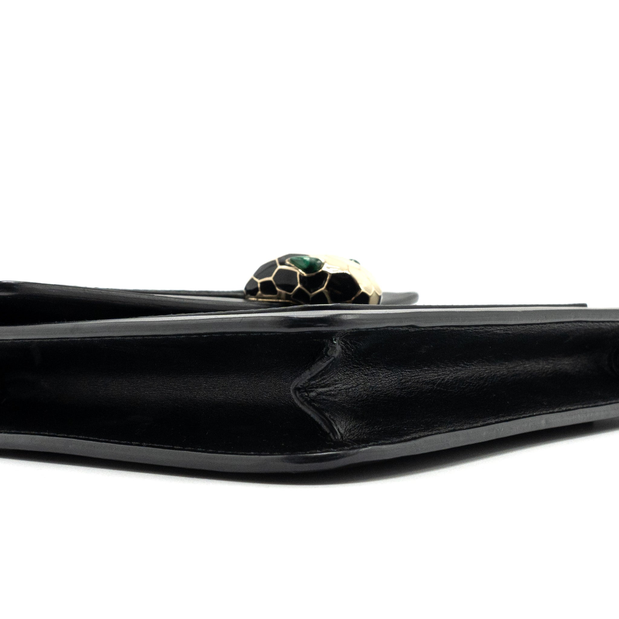 bvlgari-serpenti-forever-crossbody-bag-calfskin-black-lghw