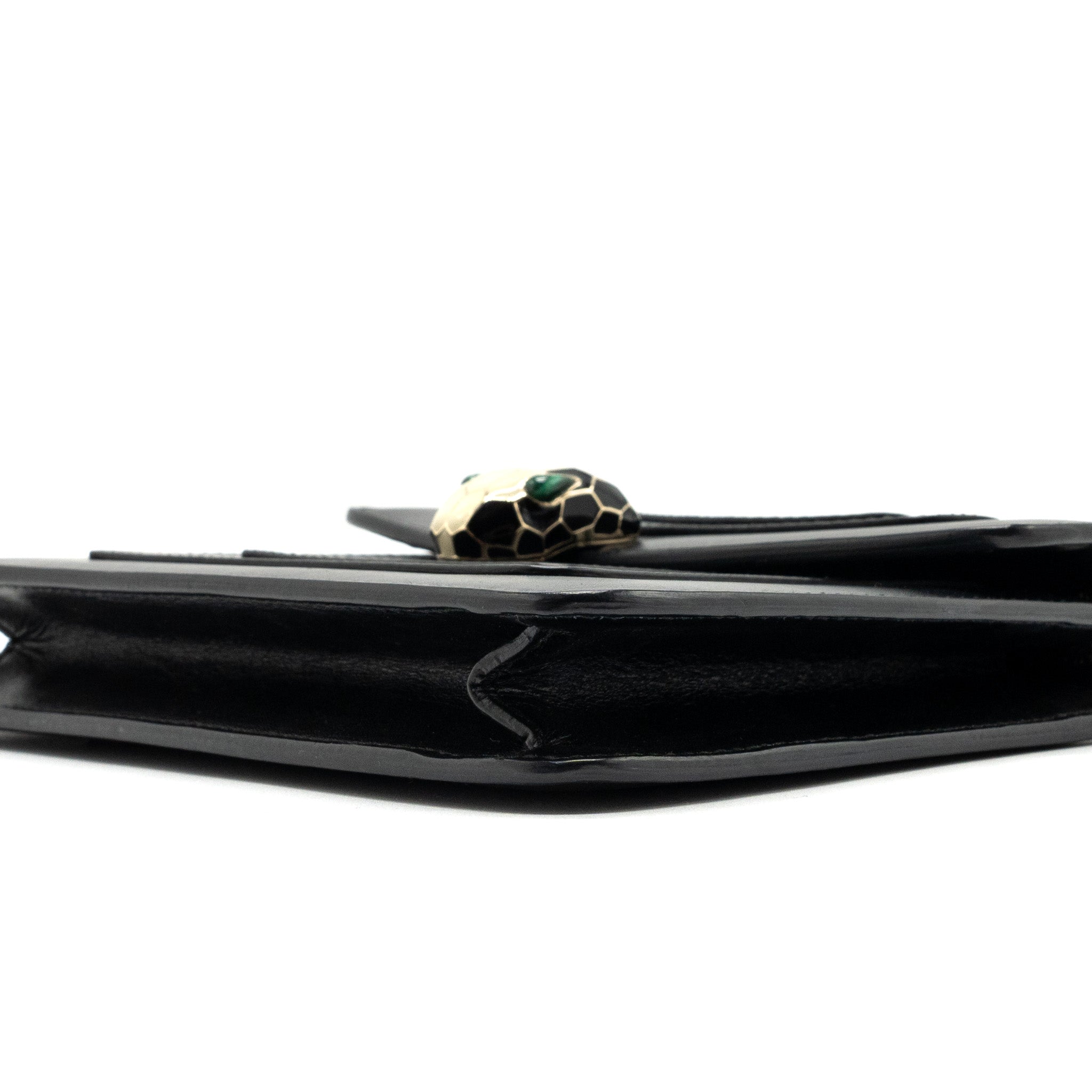 bvlgari-serpenti-forever-crossbody-bag-calfskin-black-lghw