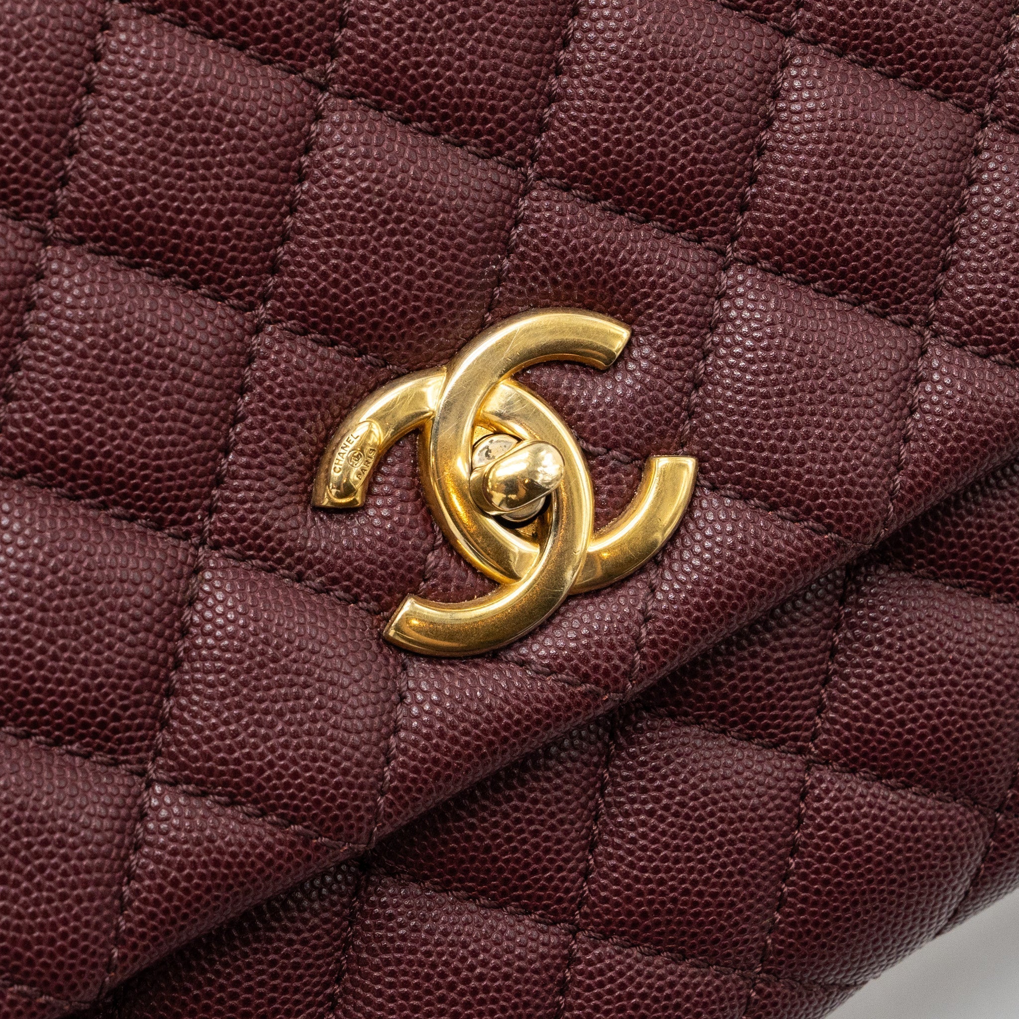 chanel-medium-coco-handle-with-lizard-handle-caviar-burgundy-ghw