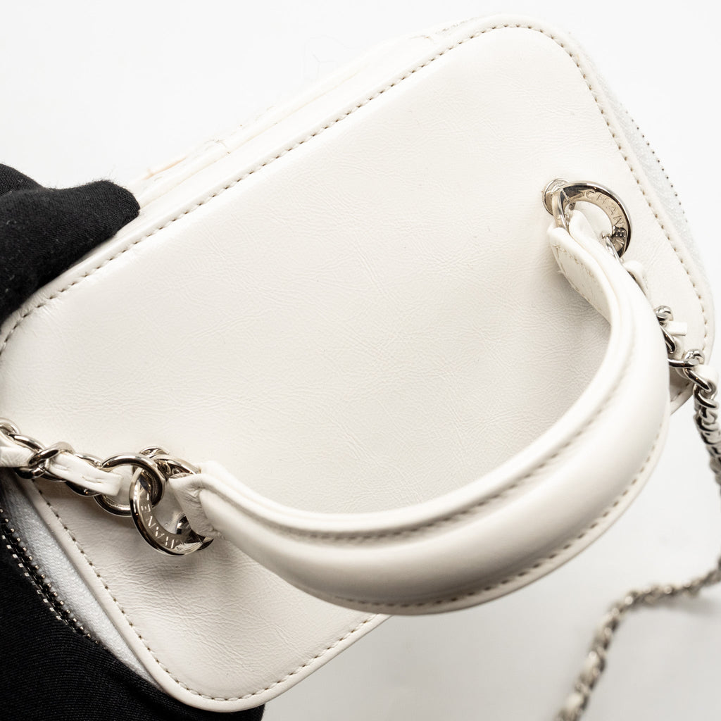 chanel-top-handle-vanity-case-bag-calfskin-raffia-white-shw-copy