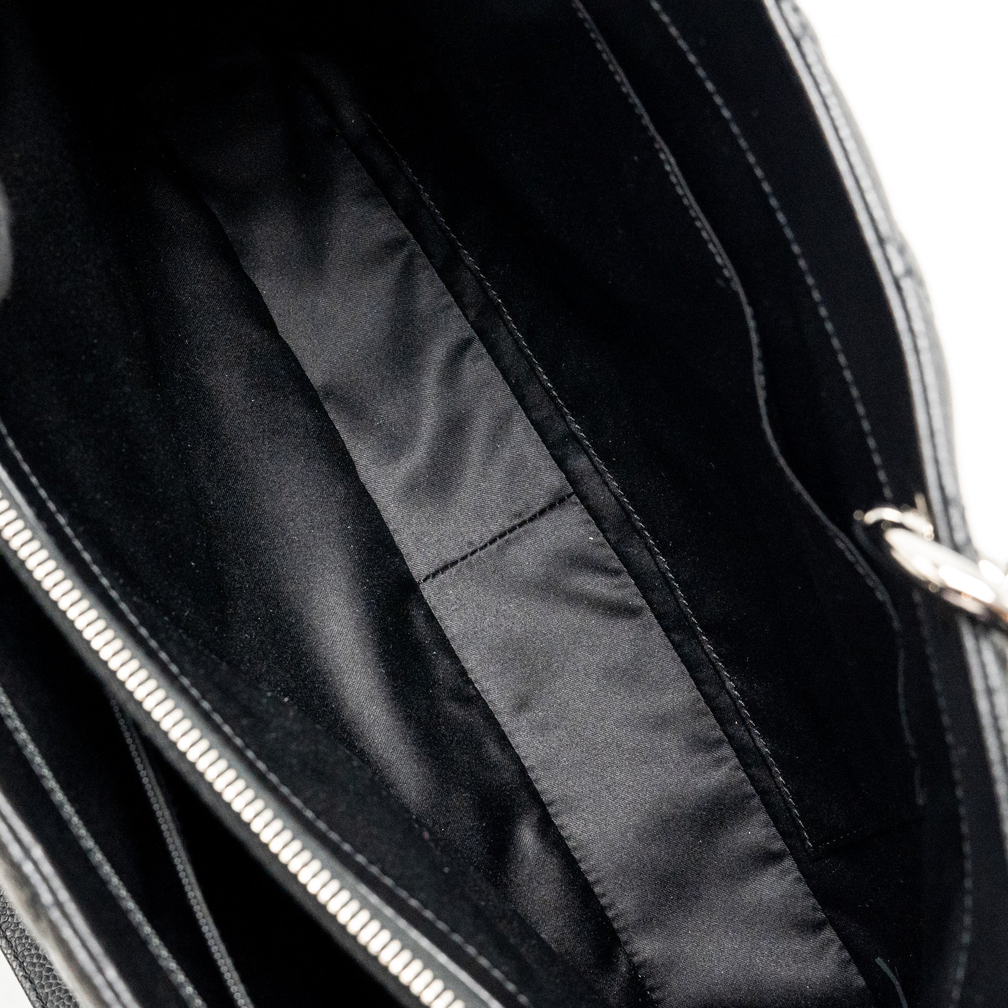 chanel-grand-shopping-tote-caviar-black-shw-3