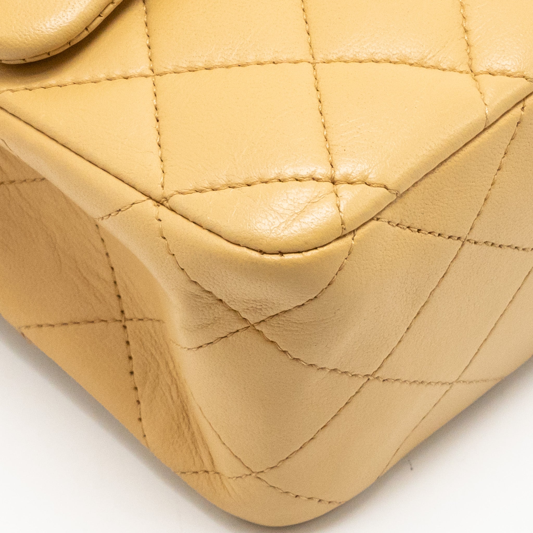 chanel-medium-classic-double-flap-bag-lambskin-beige-ghw