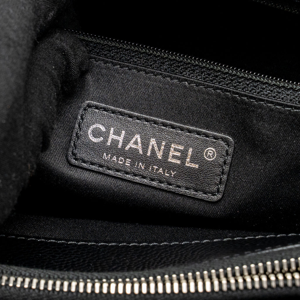 chanel-grand-shopping-tote-caviar-black-shw-3