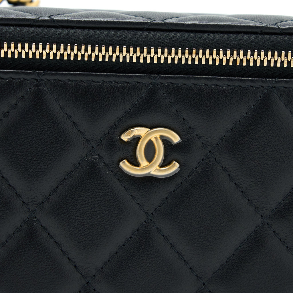 chanel-22a-pearl-crush-long-vanity-with-chain-lambskin-black-ghw-1