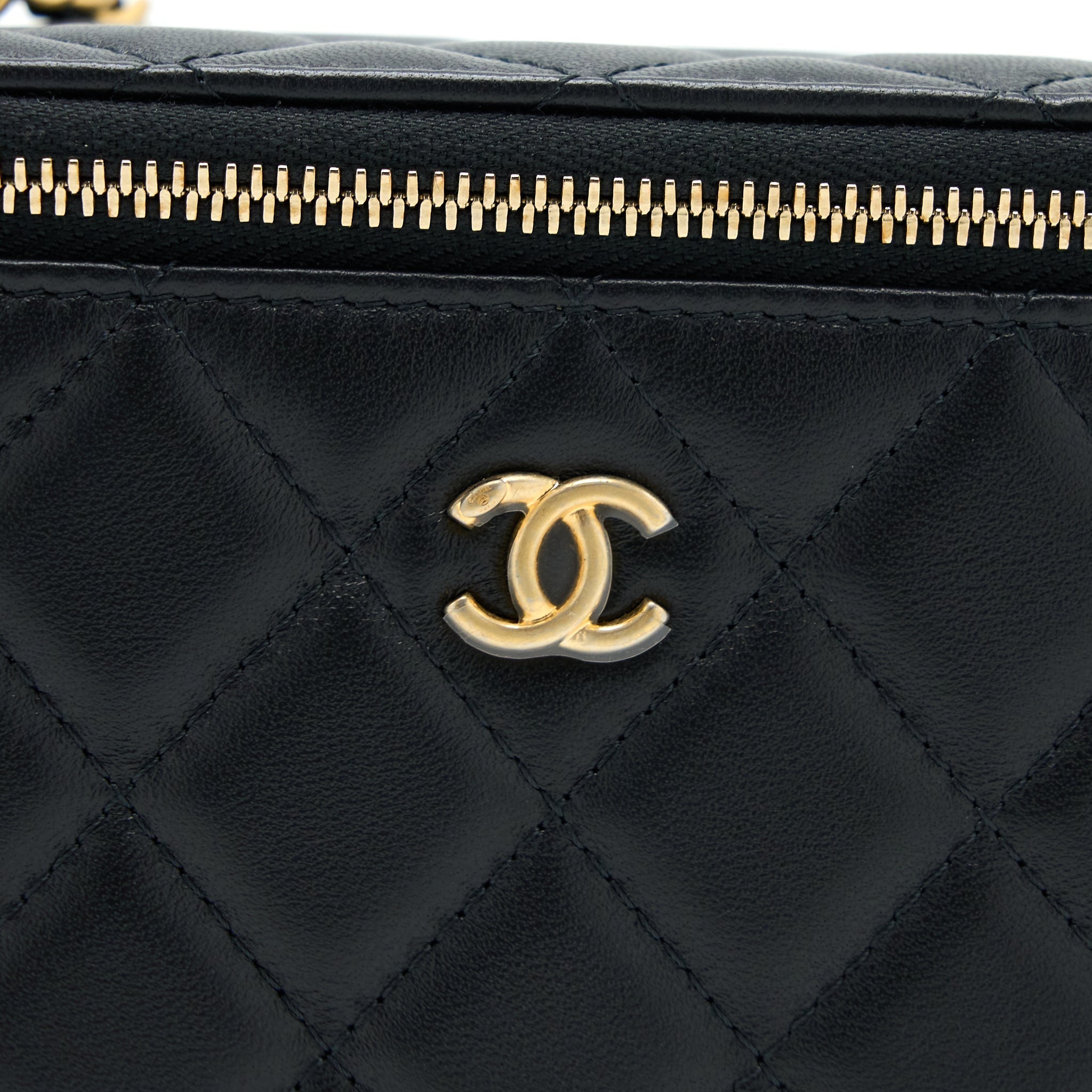 chanel-22a-pearl-crush-long-vanity-with-chain-lambskin-black-ghw-1