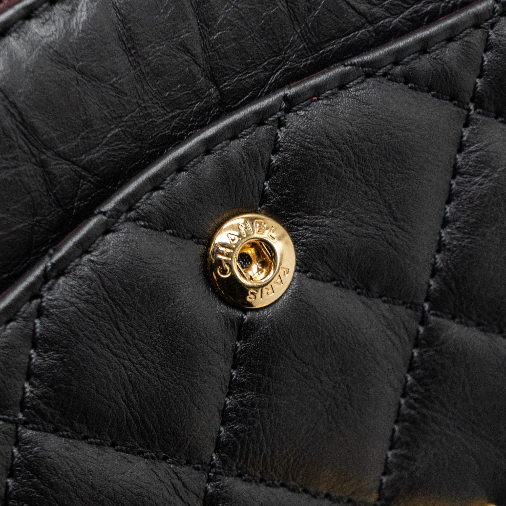 chanel-2-55-226-reissue-flap-bag-aged-calfskin-black-ghw