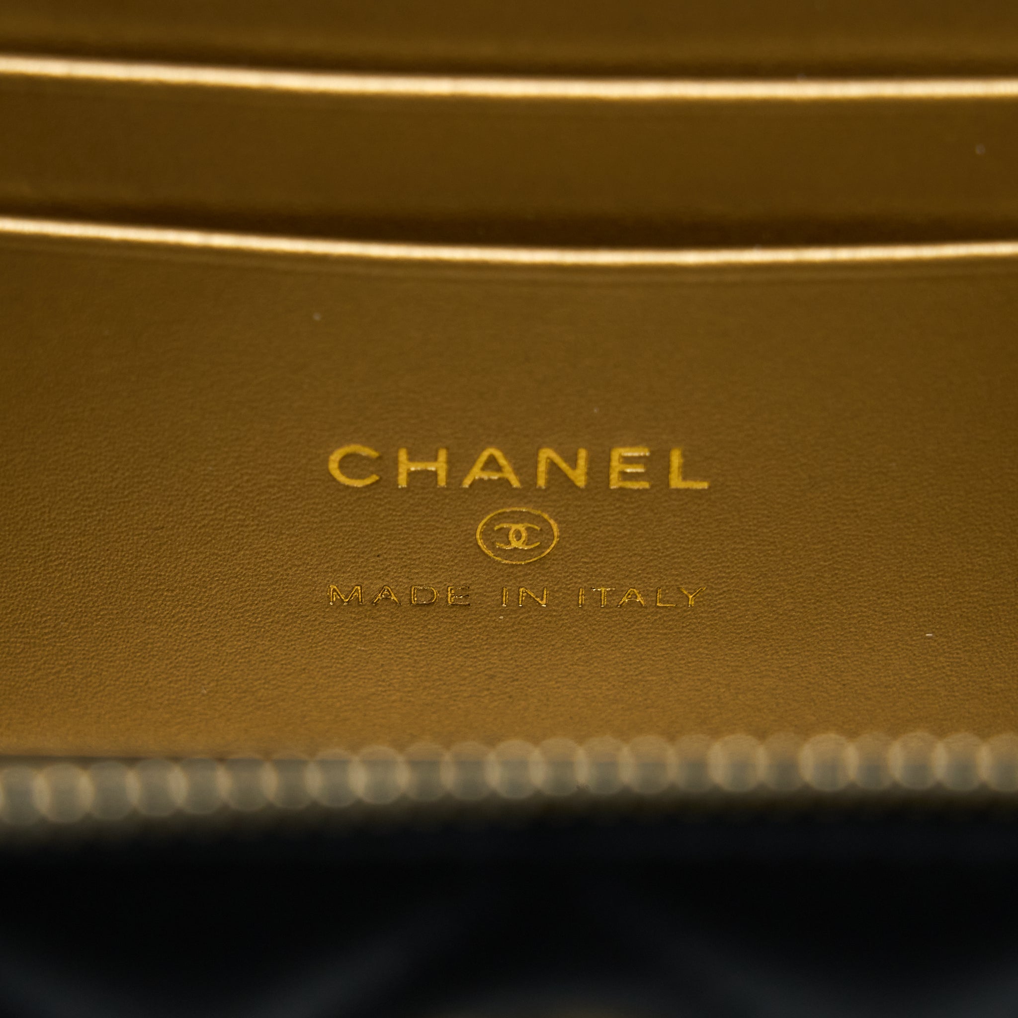 chanel-22a-pearl-crush-long-vanity-with-chain-lambskin-black-ghw-1
