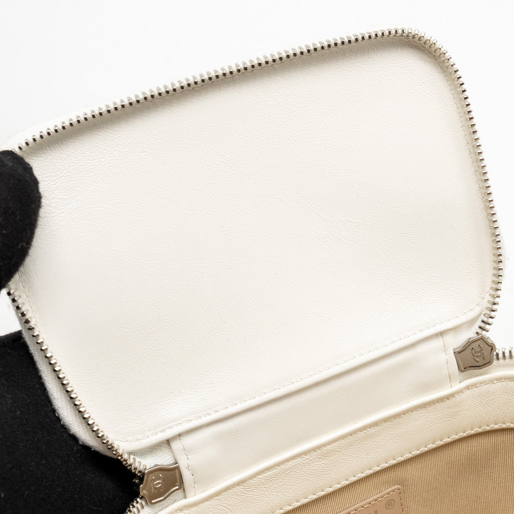 chanel-top-handle-vanity-case-bag-calfskin-raffia-white-shw-copy